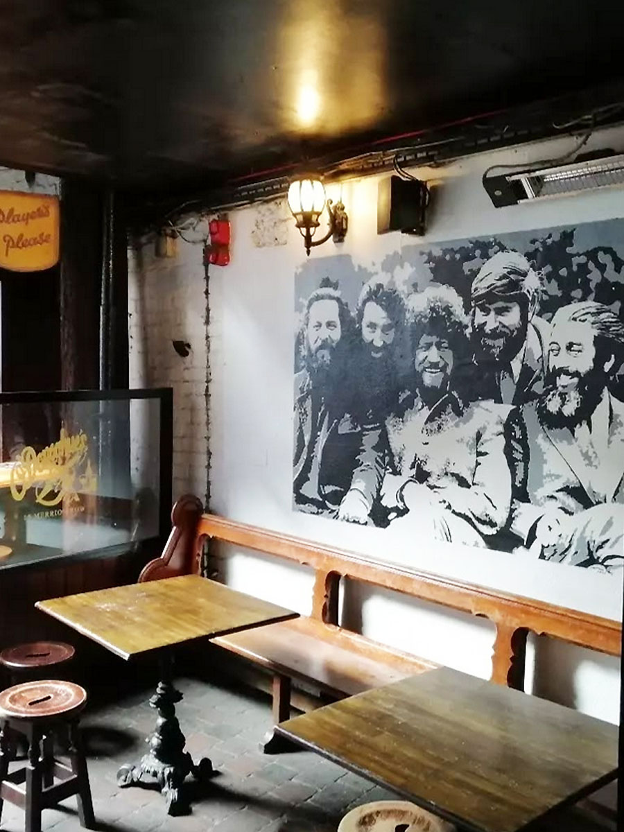 A picture of the famous Dubliners taken by local guide David at O'Donoghue's Pub Dublin